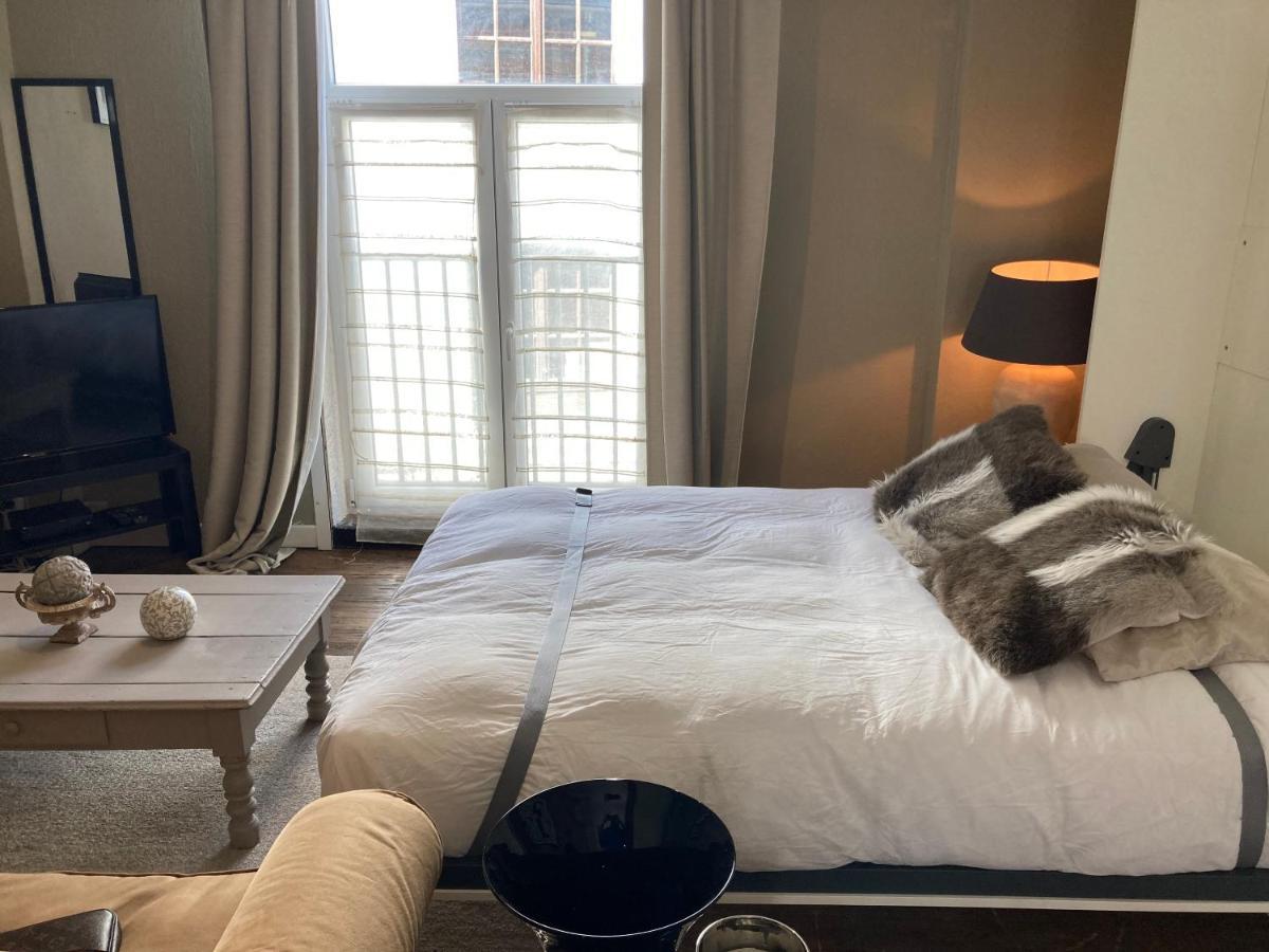Studio Et Appartement La Tete En L'Air デュルビュイ エクステリア 写真