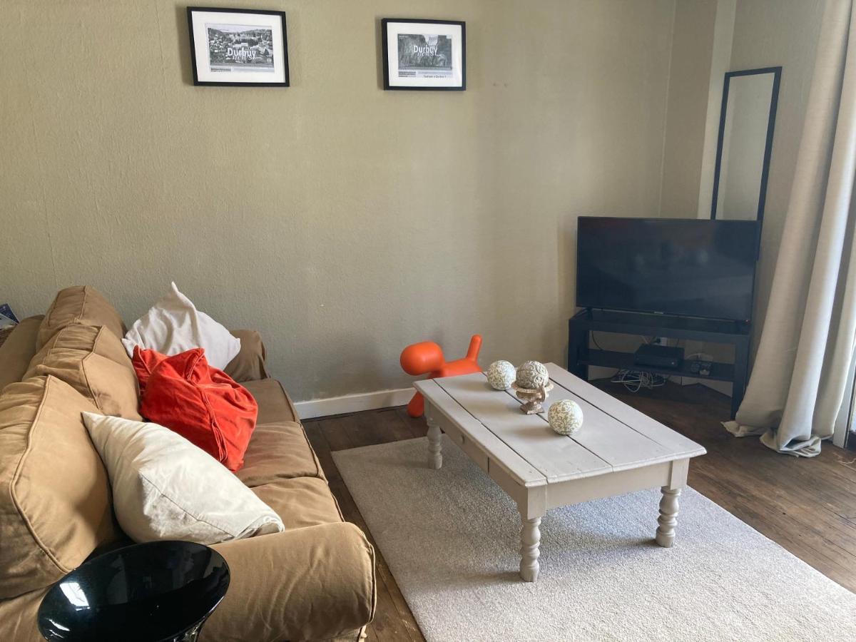 Studio Et Appartement La Tete En L'Air デュルビュイ エクステリア 写真