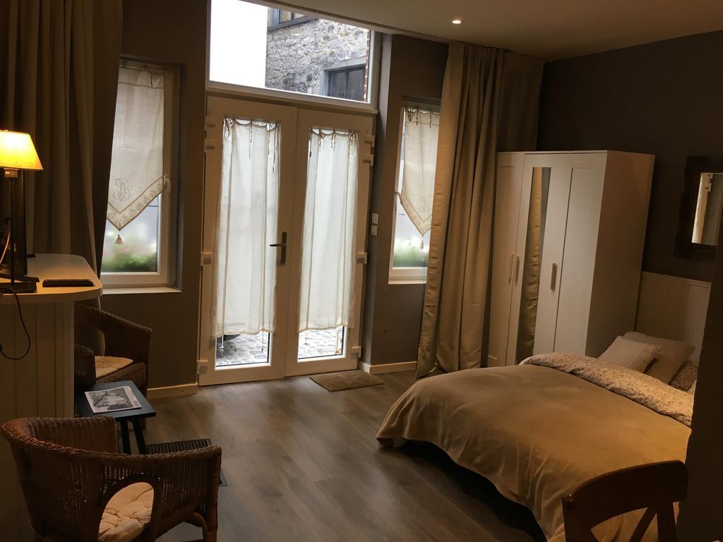 Studio Et Appartement La Tete En L'Air デュルビュイ エクステリア 写真